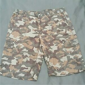 INC International Concepts Men's Brown Camouflage Cargo Shorts